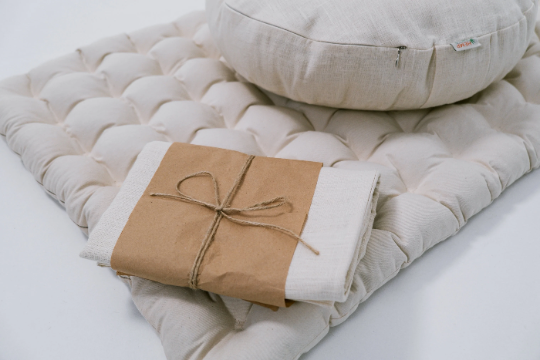 Beige Meditation Set Zafu & Zabuton with Buckwheat hulls with an additional covers