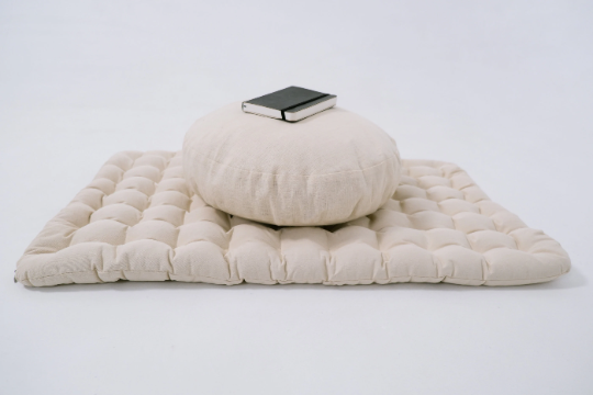 Buckwheat Zafu - Meditation Cushion - Futon d'or - Natural mattresses