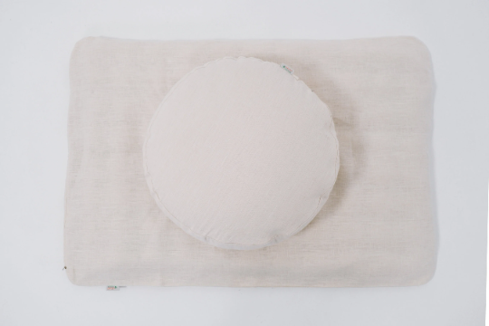 Beige Meditation Set Zafu & Zabuton with Buckwheat hulls with an additional covers