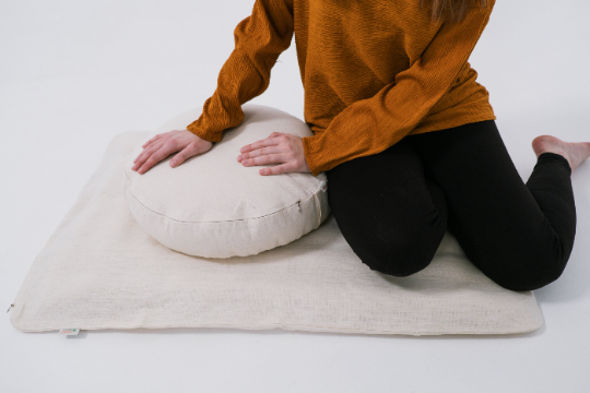 Beige Meditation Set Zafu & Zabuton with Buckwheat hulls with an additional covers