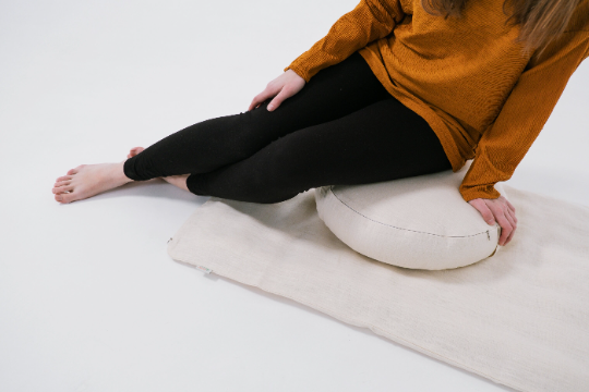 Beige Meditation Set Zafu & Zabuton with Buckwheat hulls with an additional covers