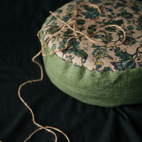 Zafu Linen floor cushion with Buckwheat hulls /Organic Meditation cushion/ pillow seat/Meditation pillow for Yoga studio