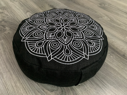 Embroidery Zafu Linen floor cushion with Buckwheat hulls /Organic Meditation cushion/ pillow seat/Meditation pillow for Yoga studio