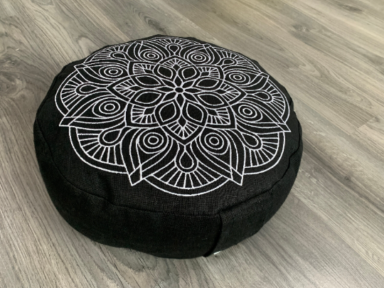 Embroidery Zafu Linen floor cushion with Buckwheat hulls /Organic Meditation cushion/ pillow seat/Meditation pillow for Yoga studio