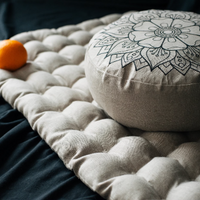 Embroidery Meditation Set Zafu & Zabuton with Buckwheat hulls Mandala Linen Floor cushions Meditation pillow pouf PillowSeat Yoga