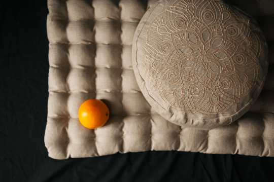 Embroidery Meditation Set Zafu & Zabuton with Buckwheat hulls Mandala Linen Floor cushions Meditation pillow pouf PillowSeat Yoga