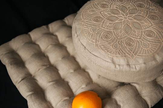 Embroidery Meditation Set Zafu & Zabuton with Buckwheat hulls Mandala Linen Floor cushions Meditation pillow pouf PillowSeat Yoga