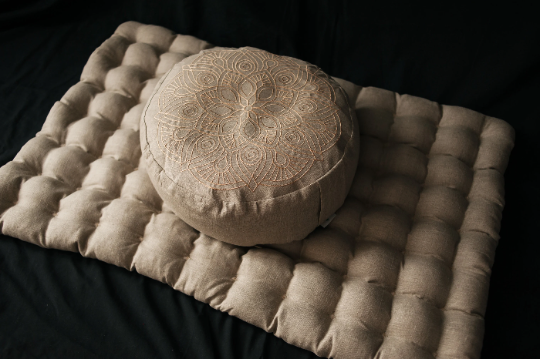 Embroidery Meditation Set Zafu & Zabuton with Buckwheat hulls Mandala Linen Floor cushions Meditation pillow pouf PillowSeat Yoga