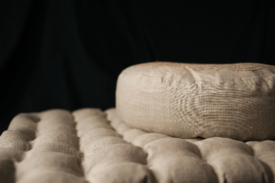 Embroidery Meditation Set Zafu & Zabuton with Buckwheat hulls Mandala Linen Floor cushions Meditation pillow pouf PillowSeat Yoga