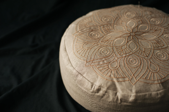 Embroidery Meditation Set Zafu & Zabuton with Buckwheat hulls Mandala Linen Floor cushions Meditation pillow pouf PillowSeat Yoga