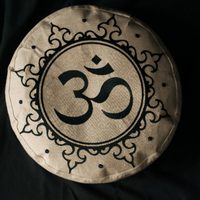 Embroidery Om Meditation Set Zafu & Zabuton with Buckwheat hulls Aum Linen Floor cushions Meditation pillow pouf PillowSeat Yoga