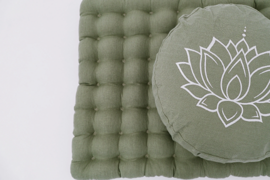 Lotos Meditation Set Zafu & Zabuton with Buckwheat hulls Meditation pillow Meditation cushion Meditation pouf Zen Meditation Space Yoga