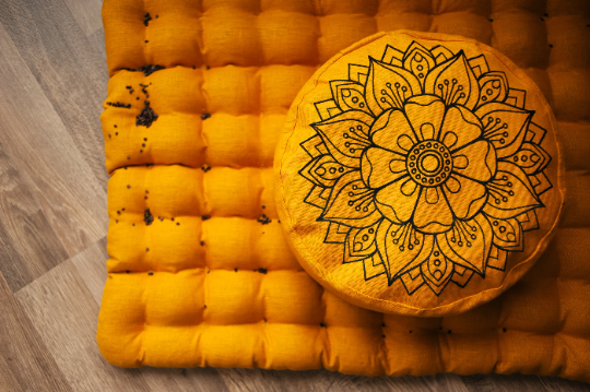 Embroidery mustard Meditation Set Zafu & Zabuton with Buckwheat hulls Mandala Linen Floor cushions Meditation pillow pouf PillowSeat Yoga