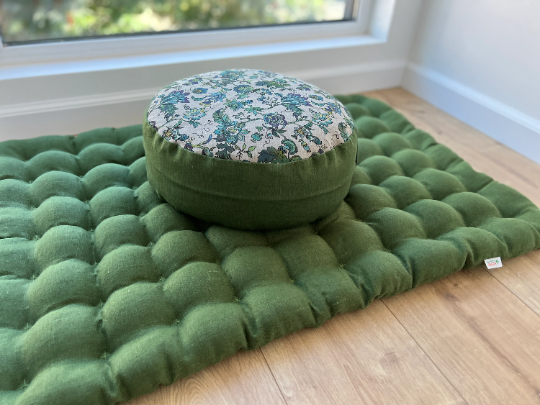 Meditation Set "flower" Zafu & Zabuton with Buckwheat hulls Meditation pillow Meditation cushion Zen cushion Meditation Space Yoga