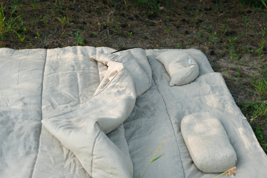 Thick 200 x 200 cm Double HEMP Sleeping bags in linen fabric filled unique organic hemp fiber filling family large sleep bags blanket, hand made