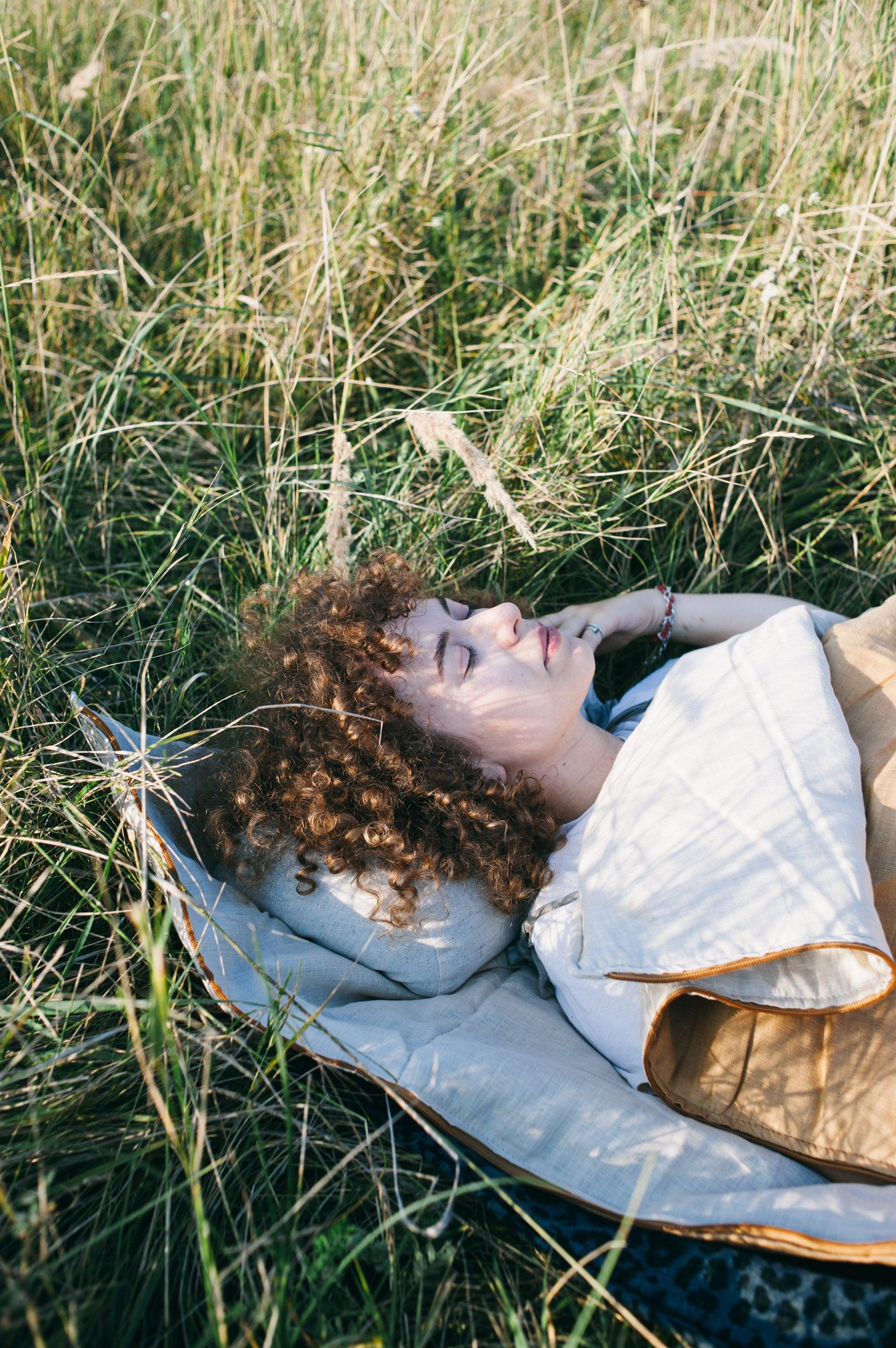 Easy Organic HEMP Sleeping bag in linen fabric- organic hemp fiber filling + linen fabric - hand made