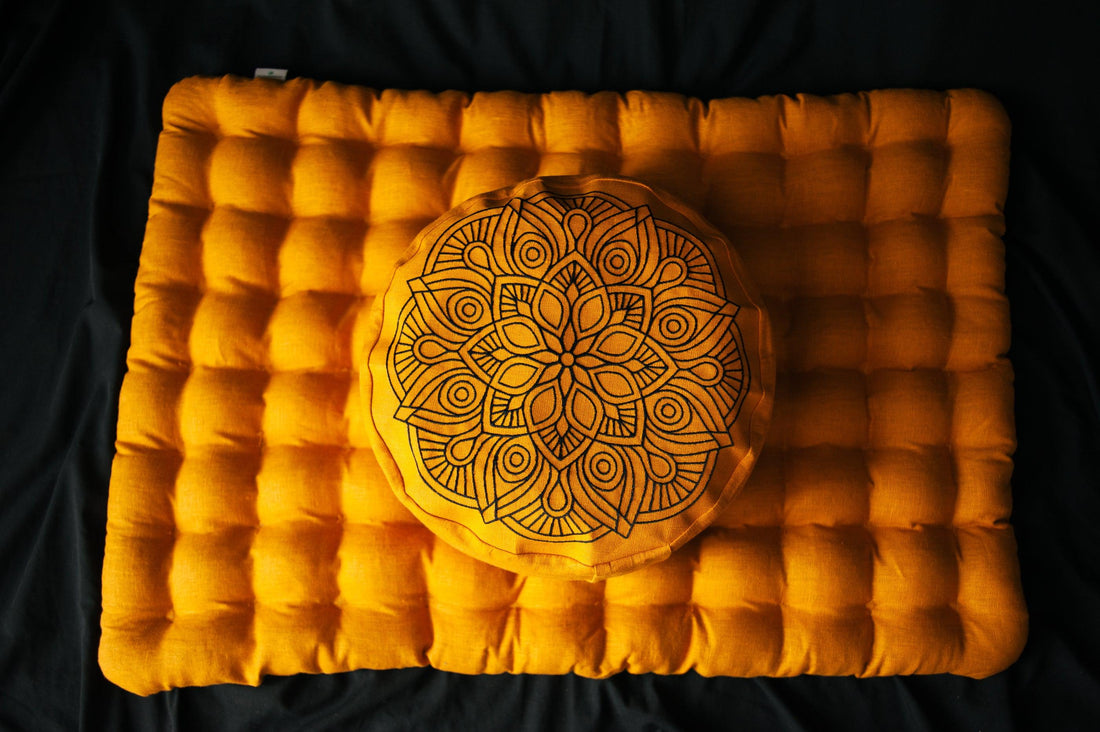 Embroidery mustardMeditation Set Zafu & Zabuton Mandala with Buckwheat hulls Linen Floor cushions meditation pillows