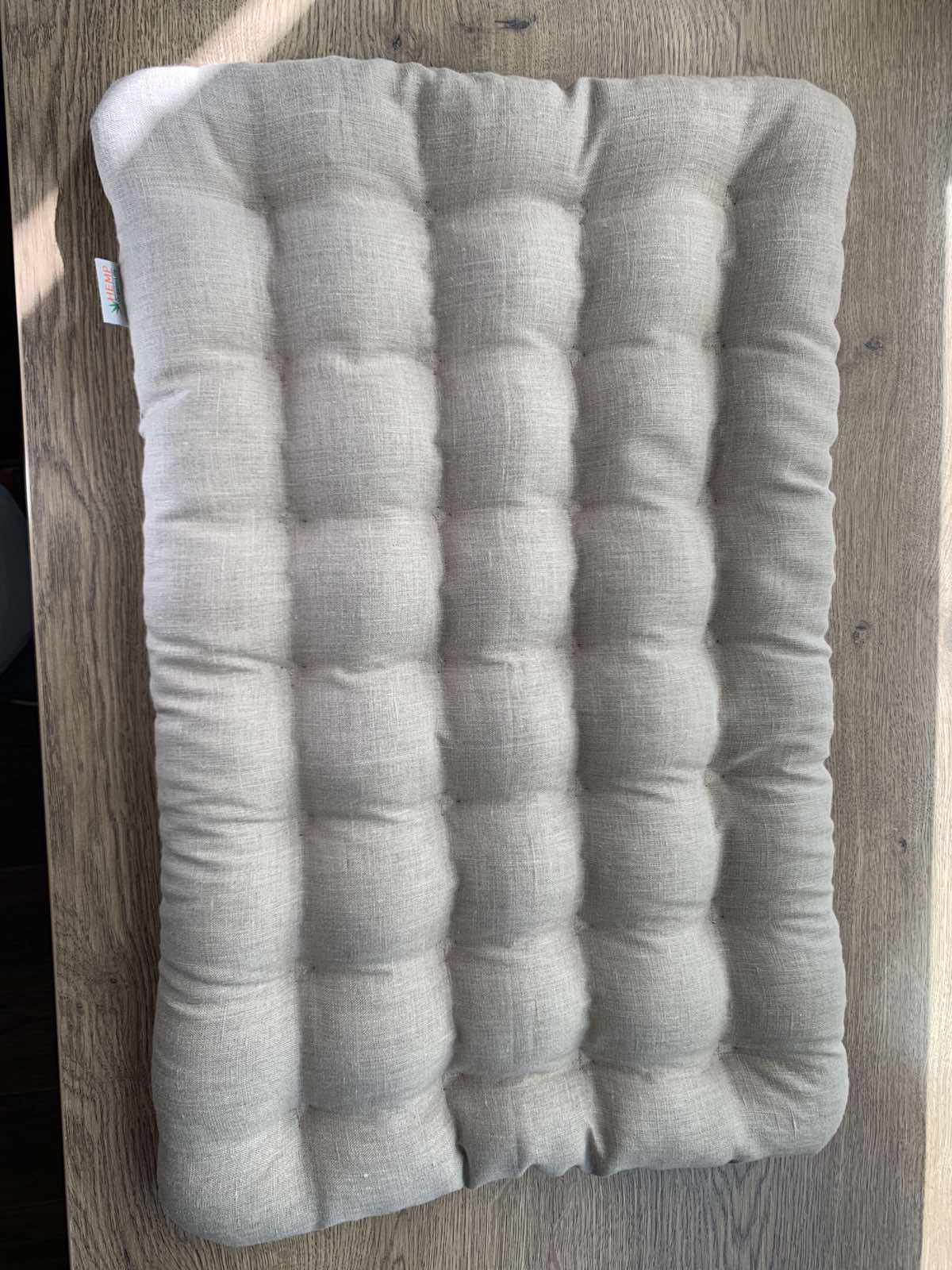 Linen Cat yoga mat with buckwheat hulls