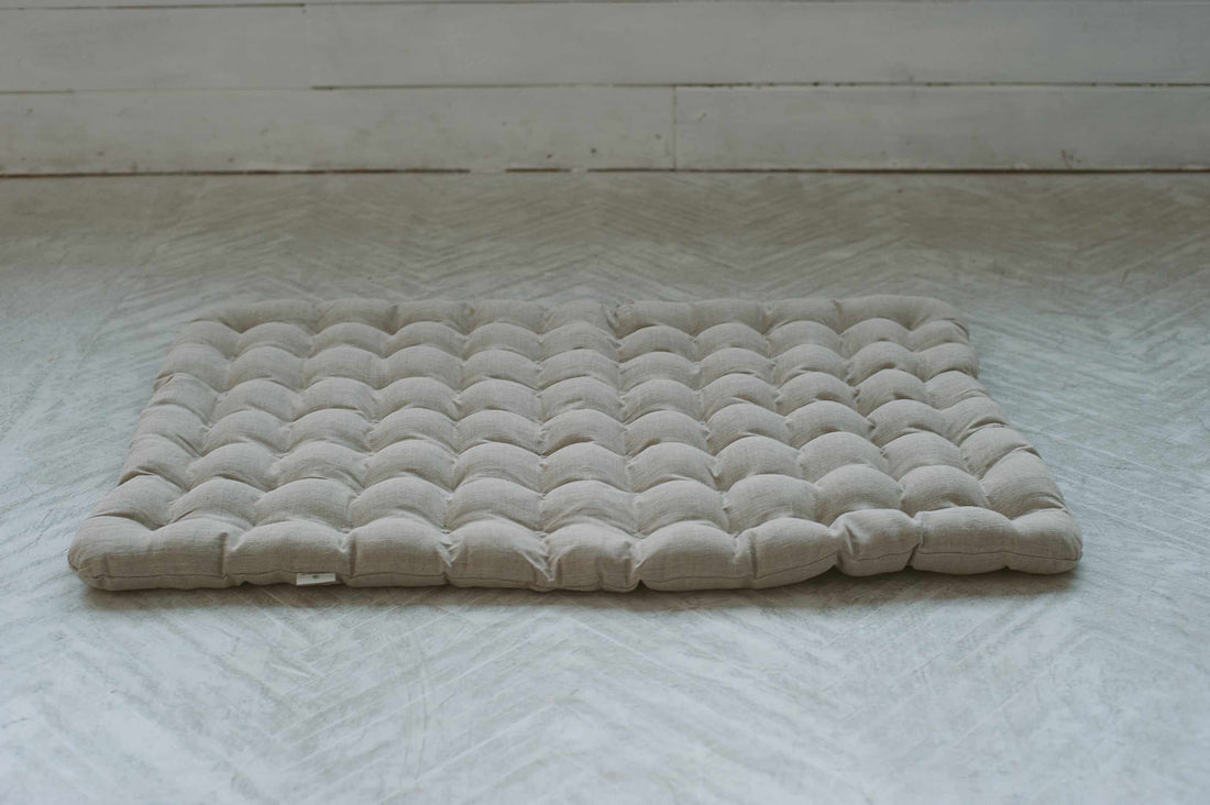 Linen Floor cushion with Buckwheat hulls Meditation zabuton/ for Yoga studio/ Massage Orthopedic pillow