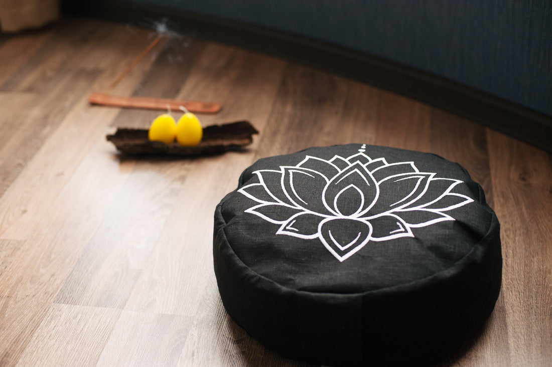 Meditation set of Zafu and Zabuton floor cushions with organic buckwheat hulls