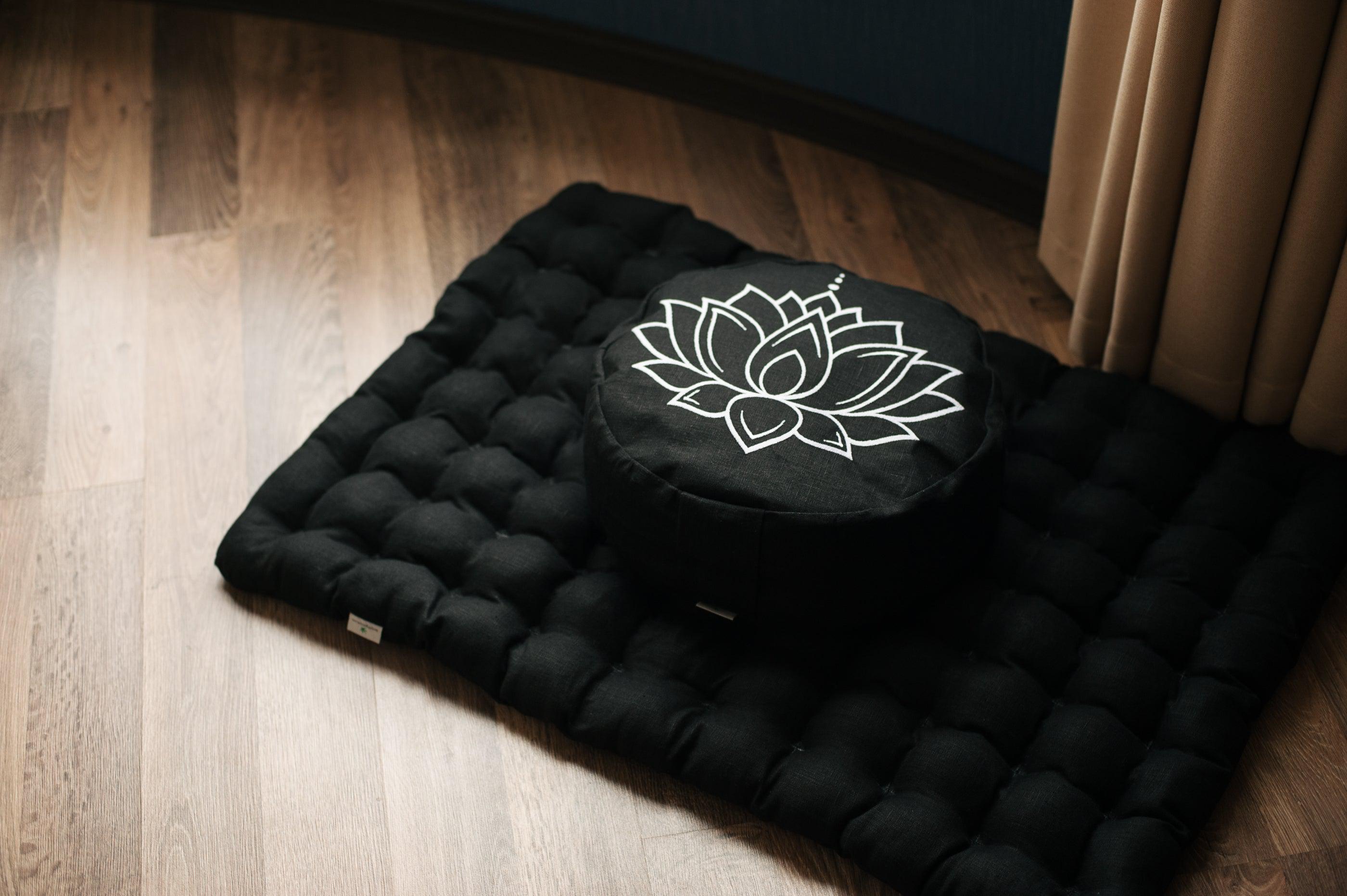 Meditation set of Zafu and Zabuton floor cushions with organic buckwheat hulls