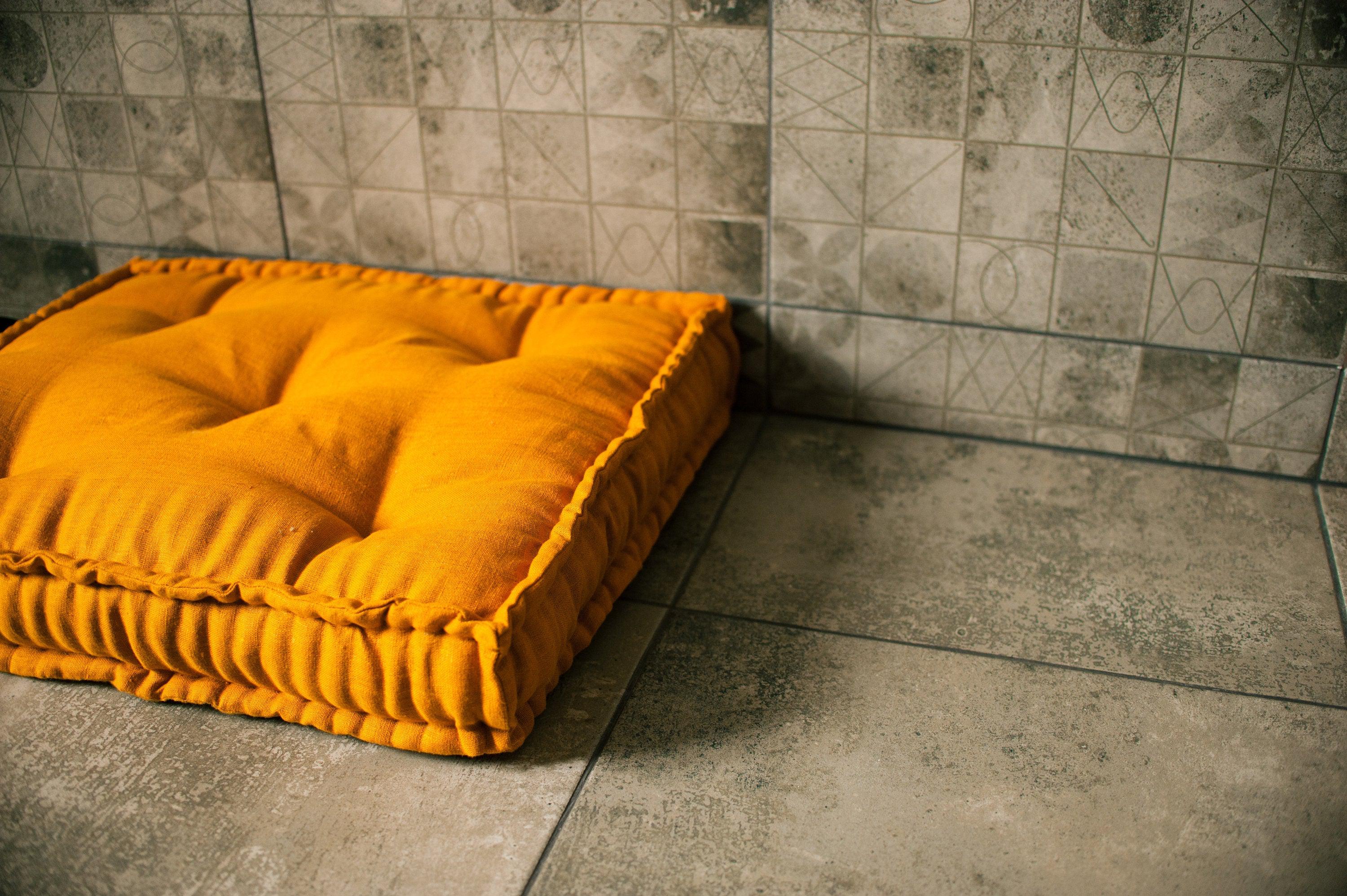 Mustard Hemp Floor cushion with organic hemp fiber filling in linen fabric / floor pillow Pillow seat/Meditation Yoga /Natural