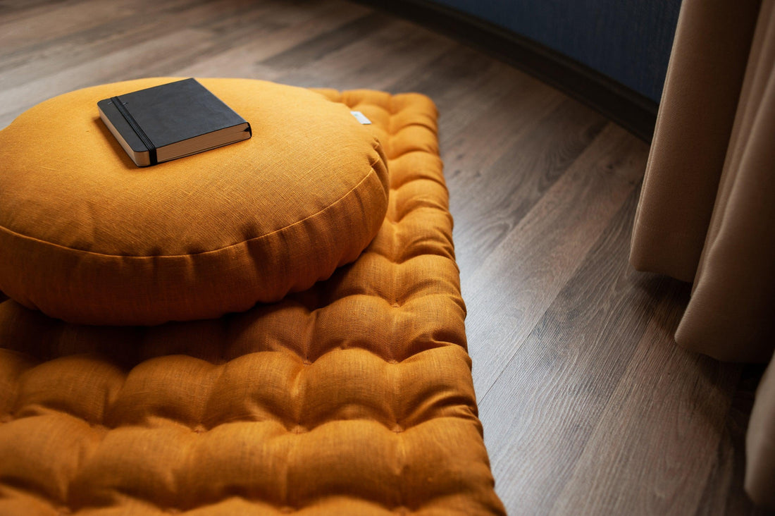 Mustard Linen Set Zafu & Zabuton Buckwheat hulls/for Yoga studio/Large floor Linen cushion Organic Meditation