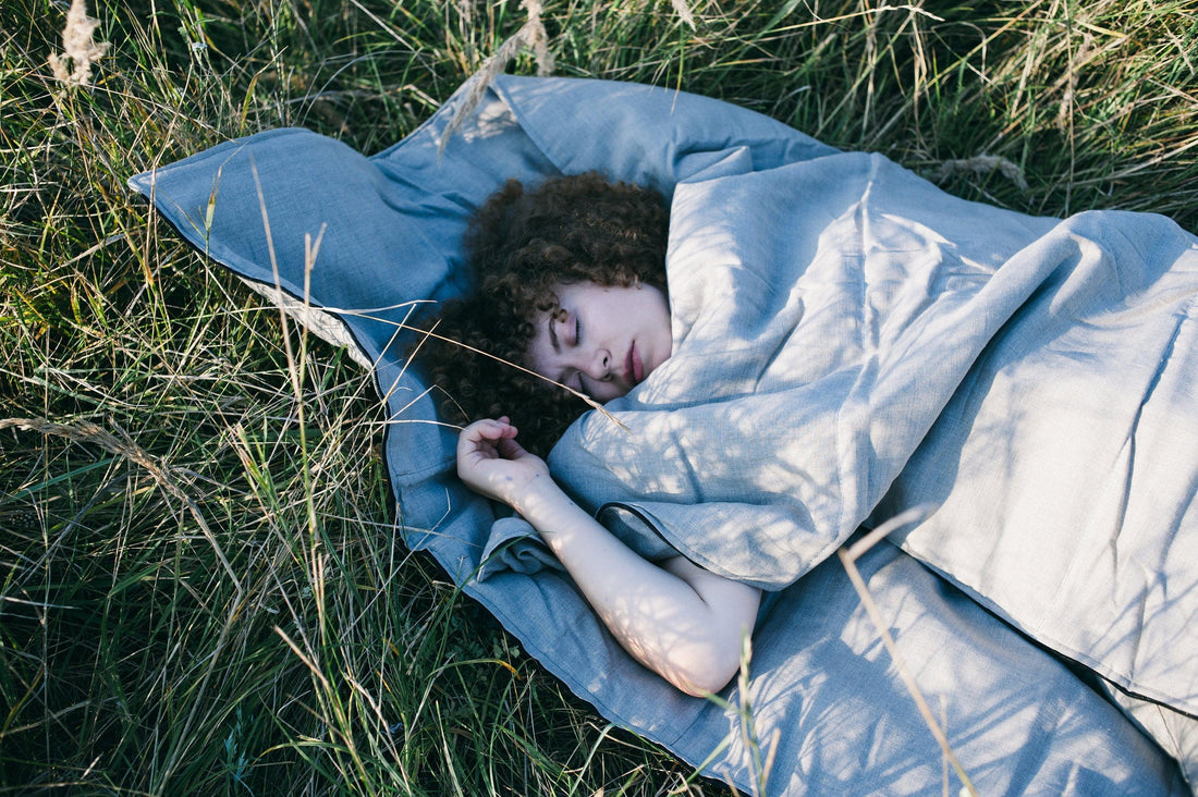 Organic HEMP Sleeping bag in linen fabric- organic hemp fiber filling + linen non-dyed fabric - blanket quilt, hand made