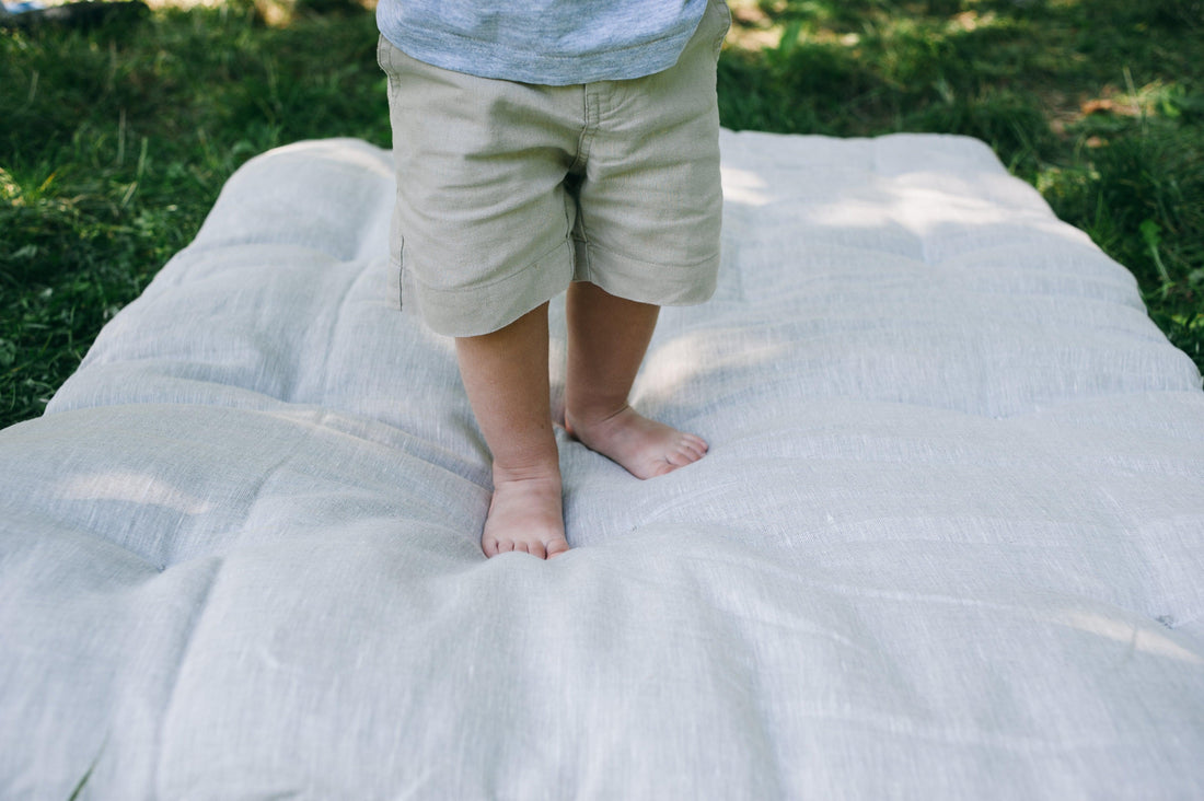 Organic Play mat filled HEMP Fiber in non-dyed linen fabric Nursery Baby Blanket Blanky padded
