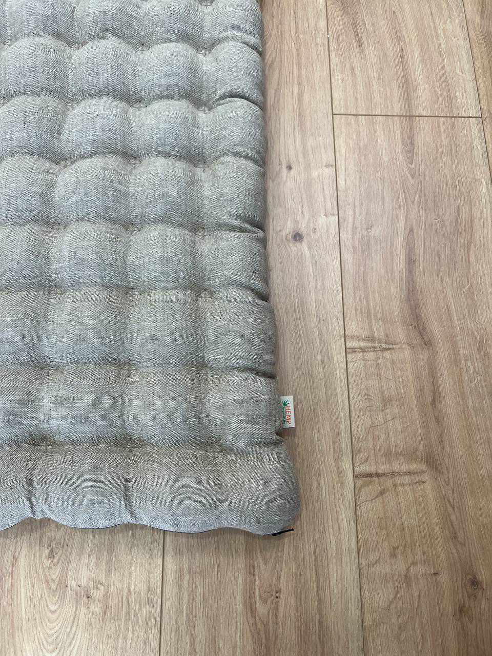 Natural linen floor topper filled organic buckwheat hulls filling yoga mat multi chamber futon in non-dyed Linen fabric