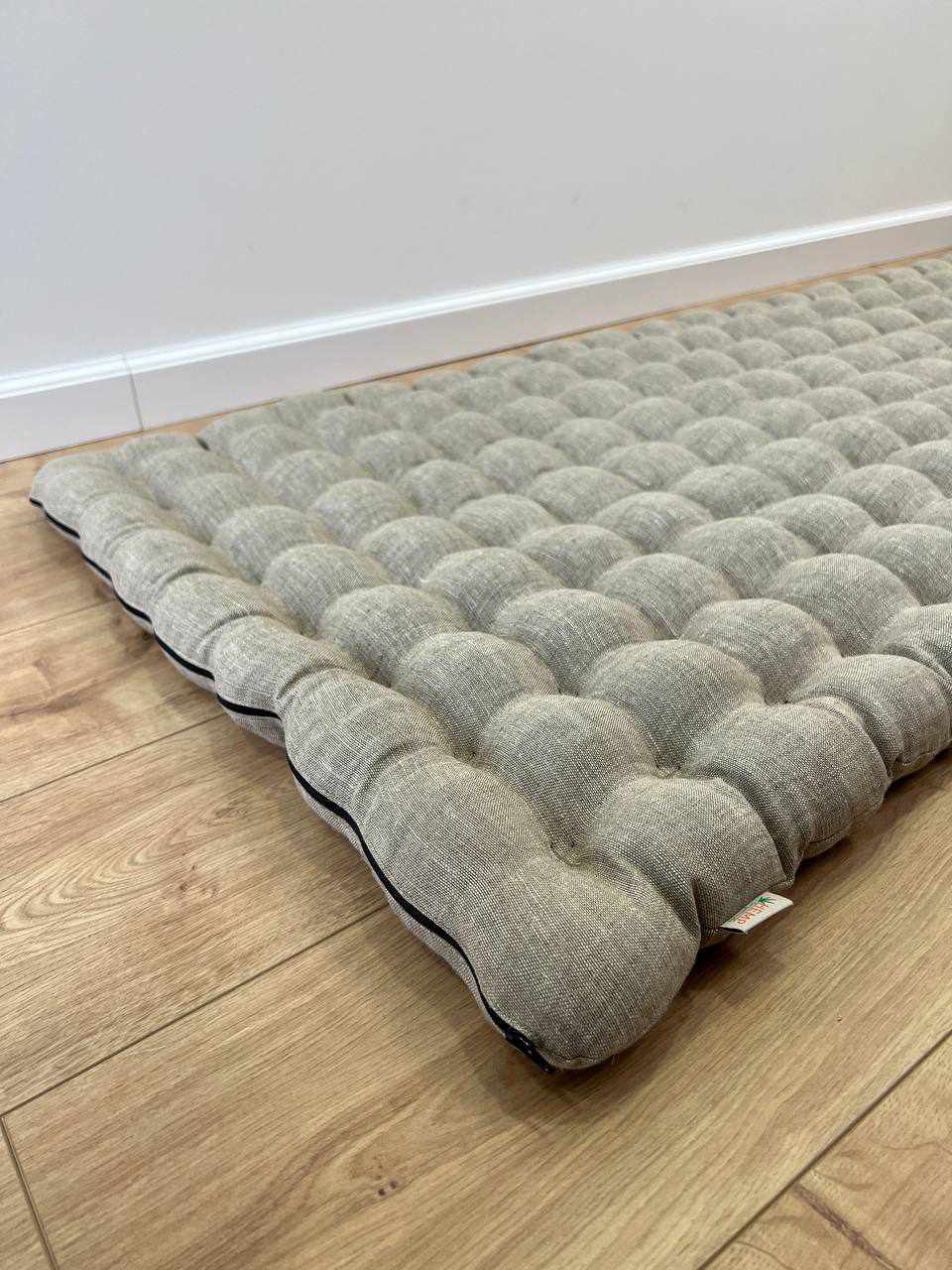 Natural linen floor topper filled organic buckwheat hulls filling yoga mat multi chamber futon in non-dyed Linen fabric