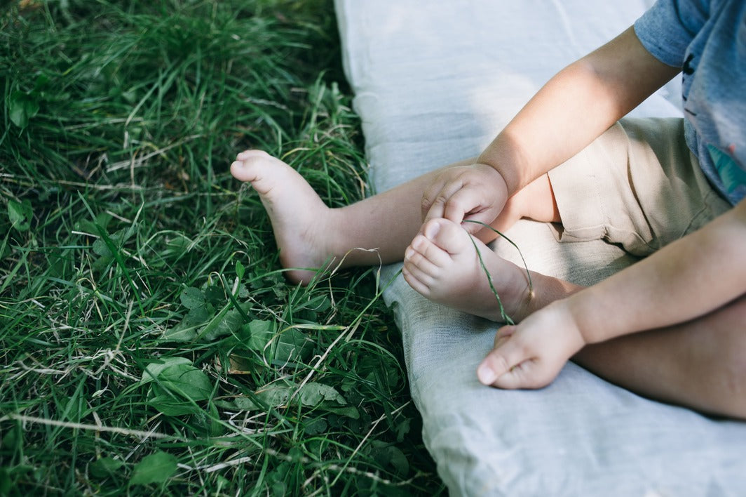How does hemp baby bedding promote safe and comfortable sleep settings for infants, and what are its unique features for baby care?