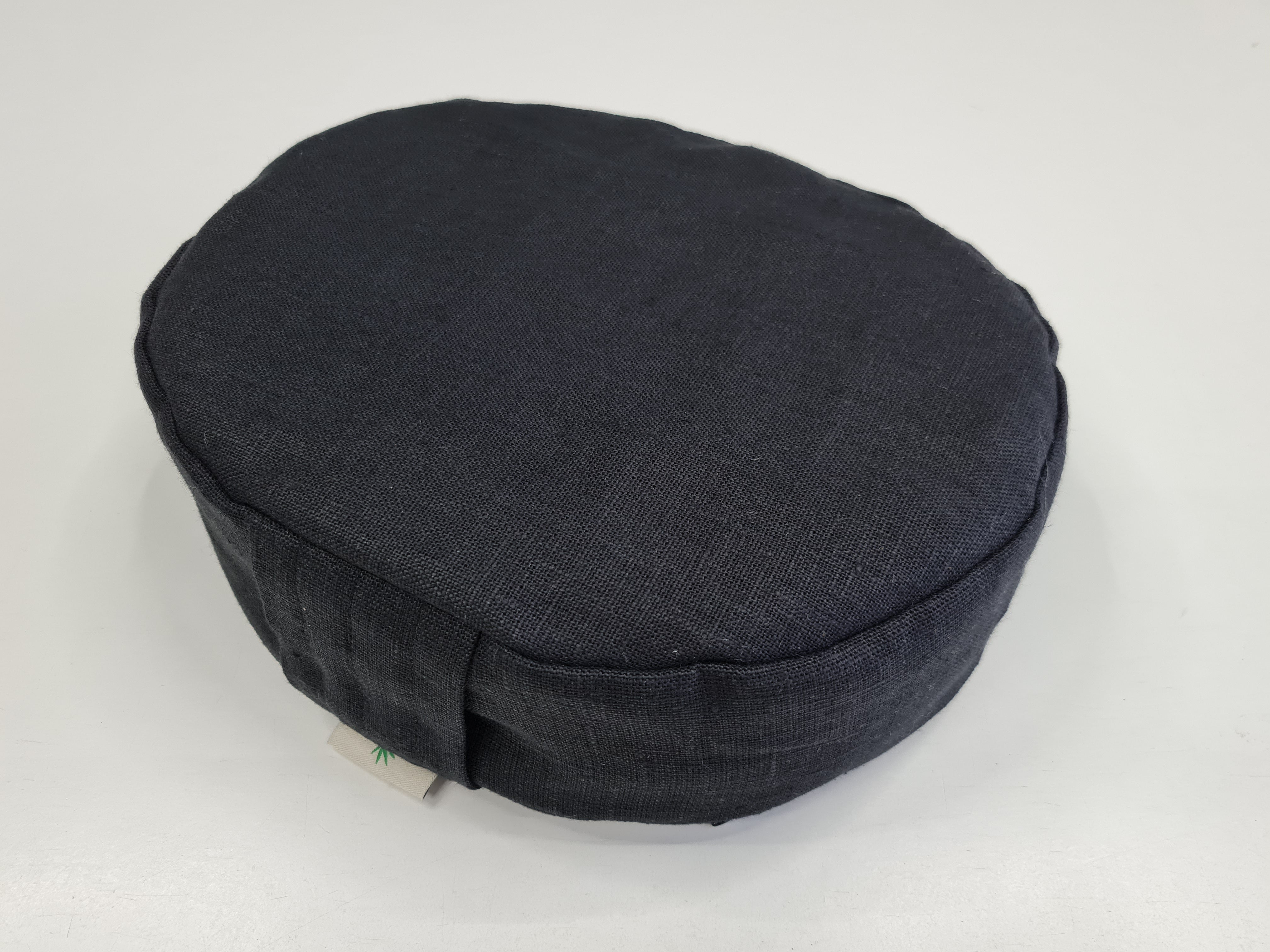 Small articular yoga cushion filled buckwheat hulls Linen Zafu pillow / Oval Linen floor pillow with Buckwheat hulls Meditation