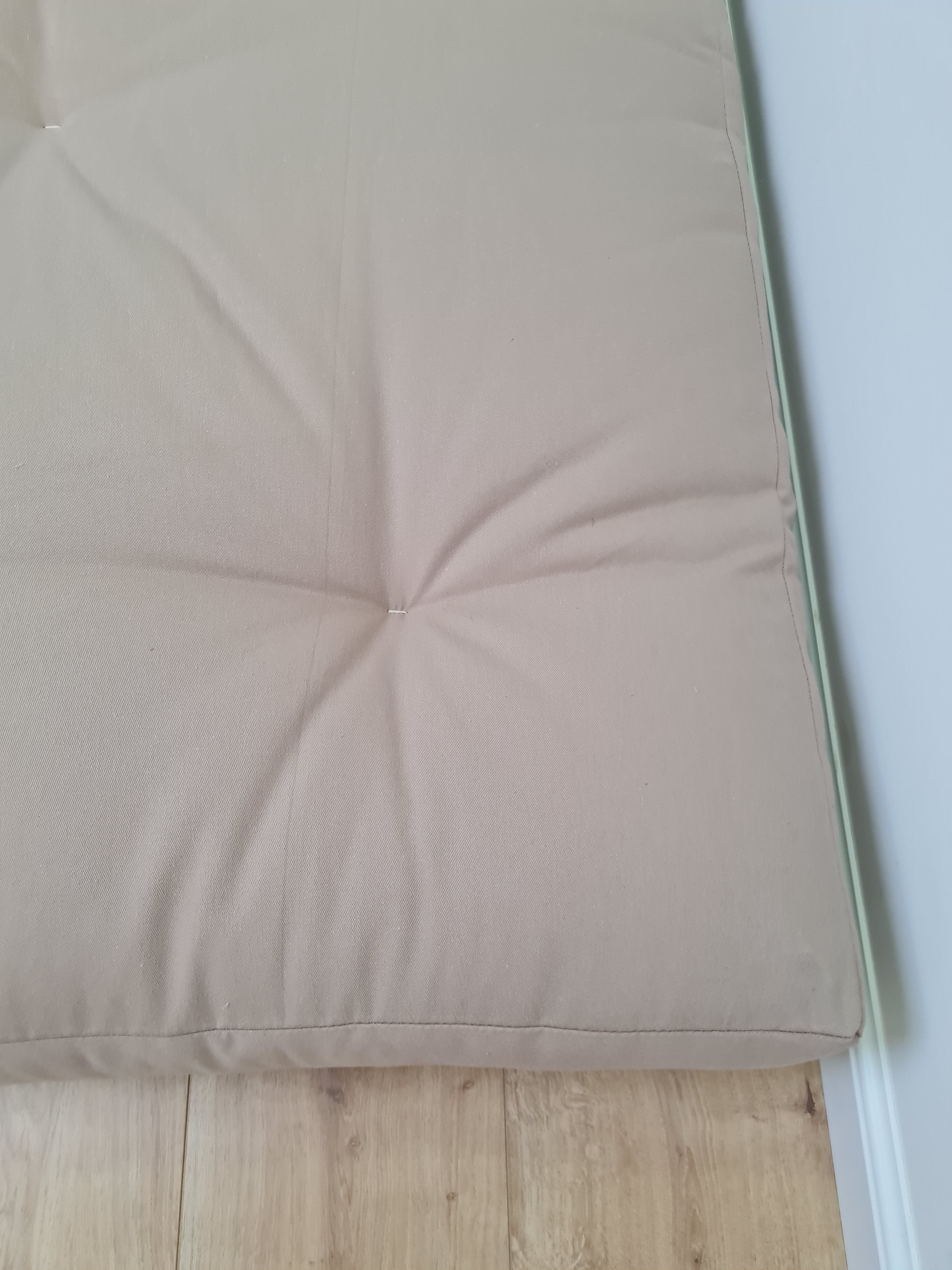 Special listing for Aynur Amiraslanova one 120 cm x 60 cm x 15 cm hemp futon in beige cotton