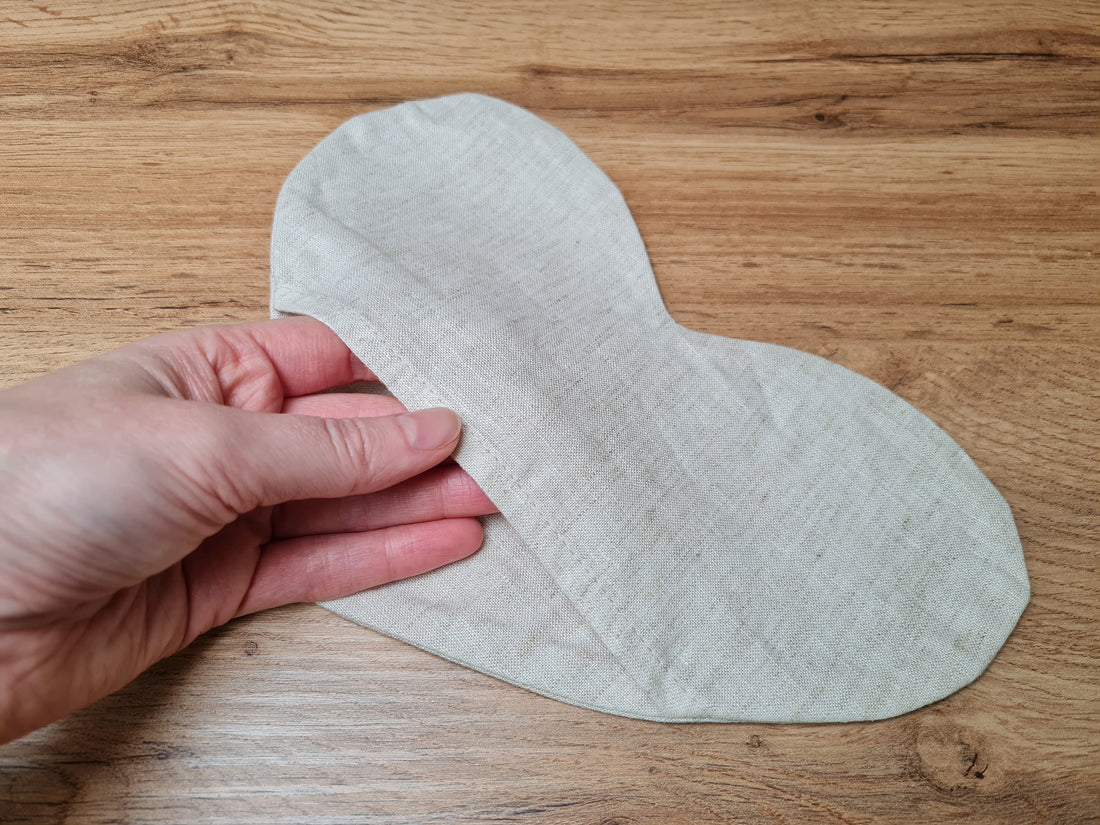 Hemp heart-shaped Eye Mask filled Buckwheat hulls Meditation Eye Mask organic Buckwheat hulls Fiber Filling Including an additional removable hemp cover.