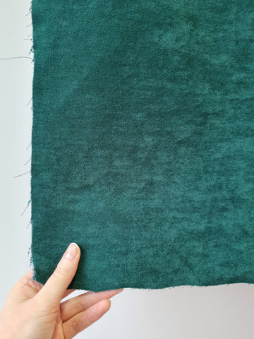 Special listing for Danielle Doucette one 32" round hemp bed and one 19"x30" (48x75 cm) 3" thick hemp Pet Mat with removable covers in green velvet