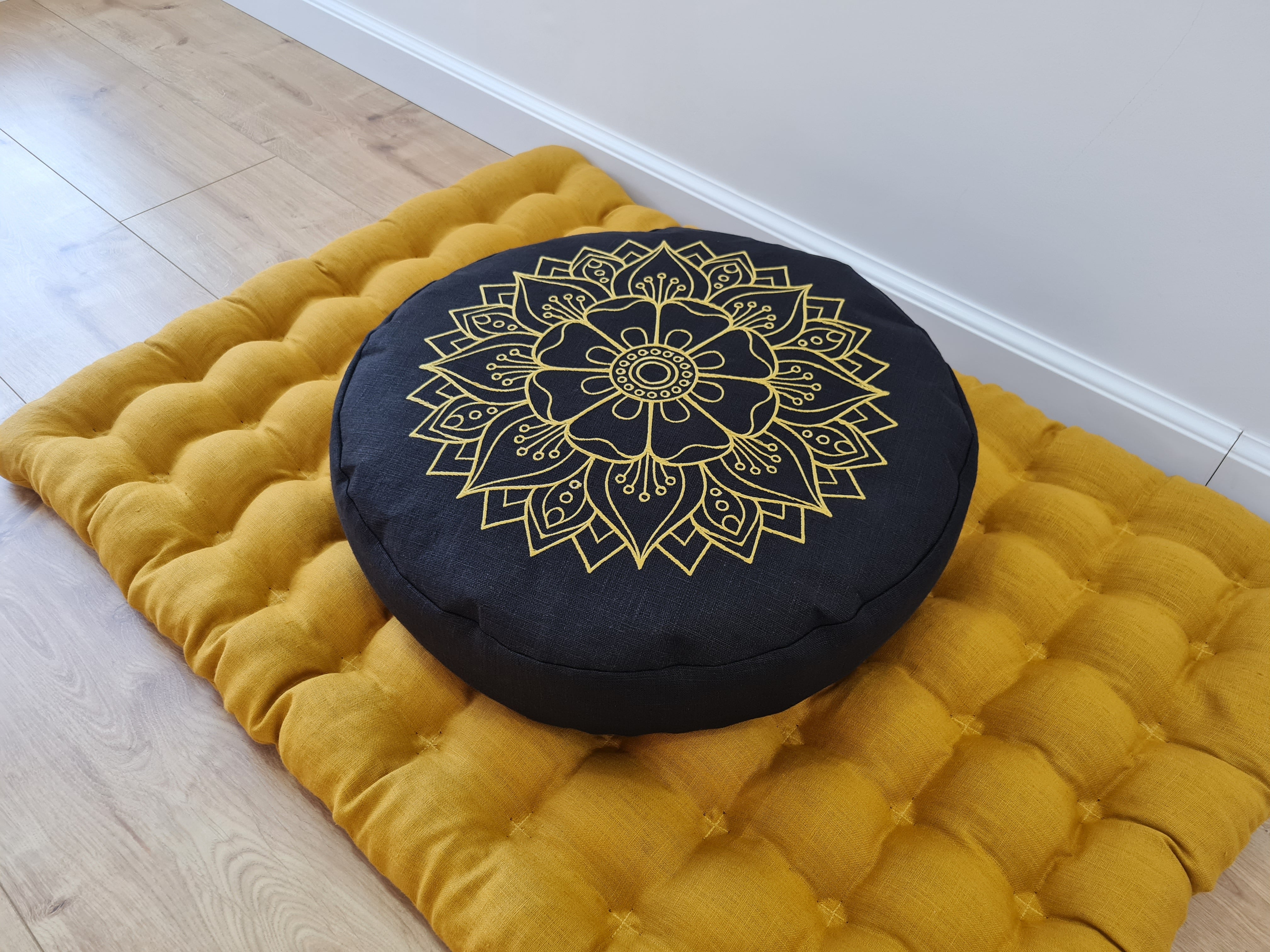 Embroidery Meditation Set Zafu & Zabuton with Buckwheat hulls Mandala Linen Floor cushions Meditation pillow pouf PillowSeat Yoga
