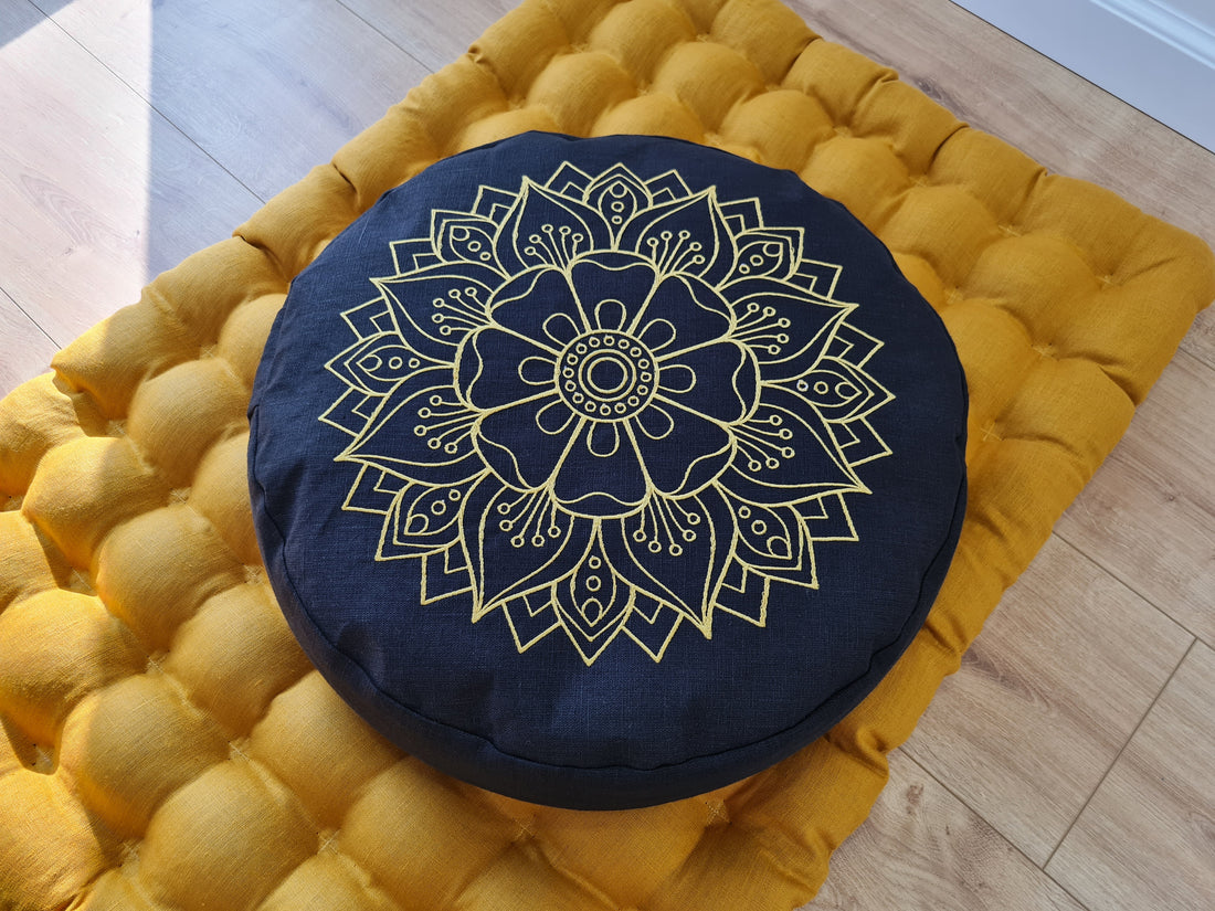 Embroidery Zafu Linen floor cushion with Buckwheat hulls /Organic Meditation cushion/ pillow seat/Meditation pillow for Yoga studio