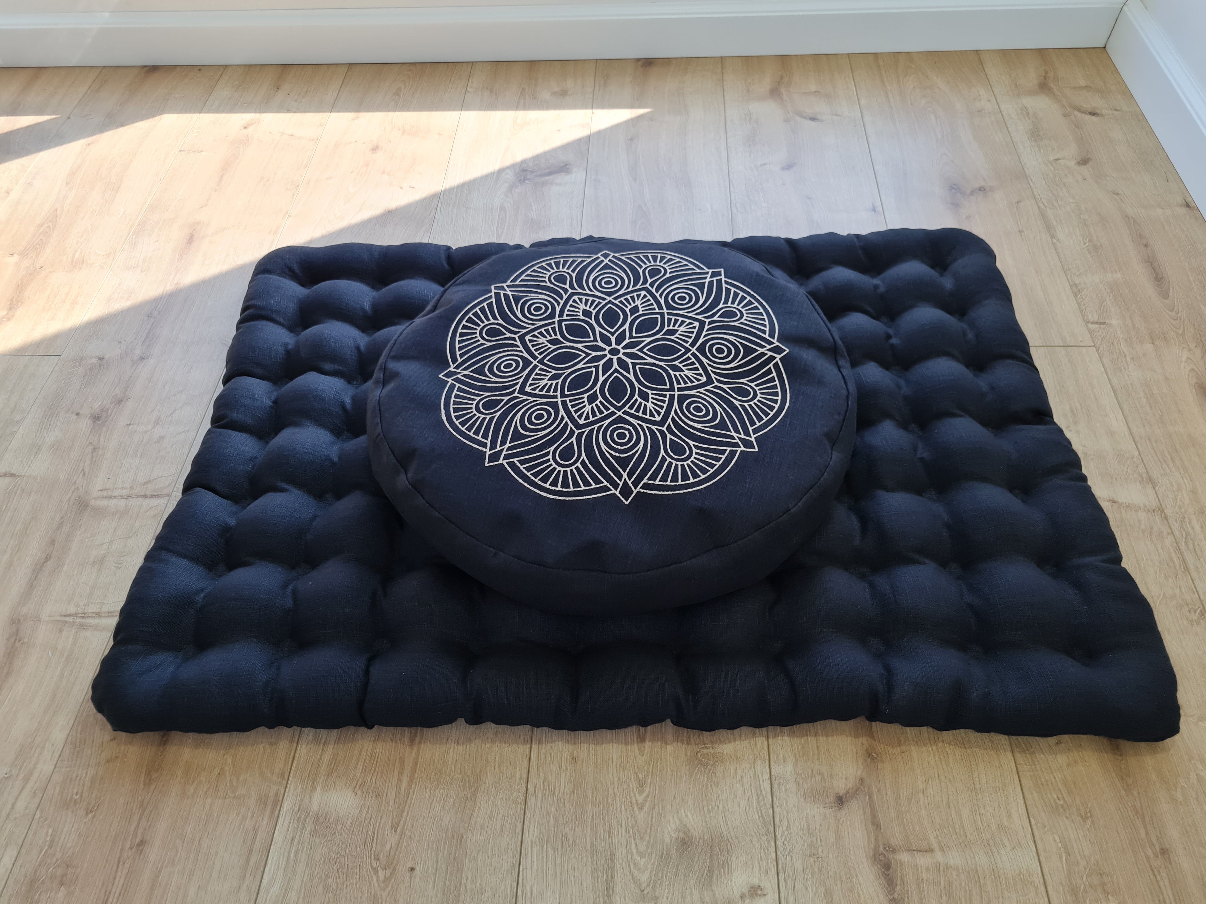 Embroidery Meditation Set Zafu & Zabuton with Buckwheat hulls Mandala Linen Floor cushions Meditation pillow pouf PillowSeat Yoga