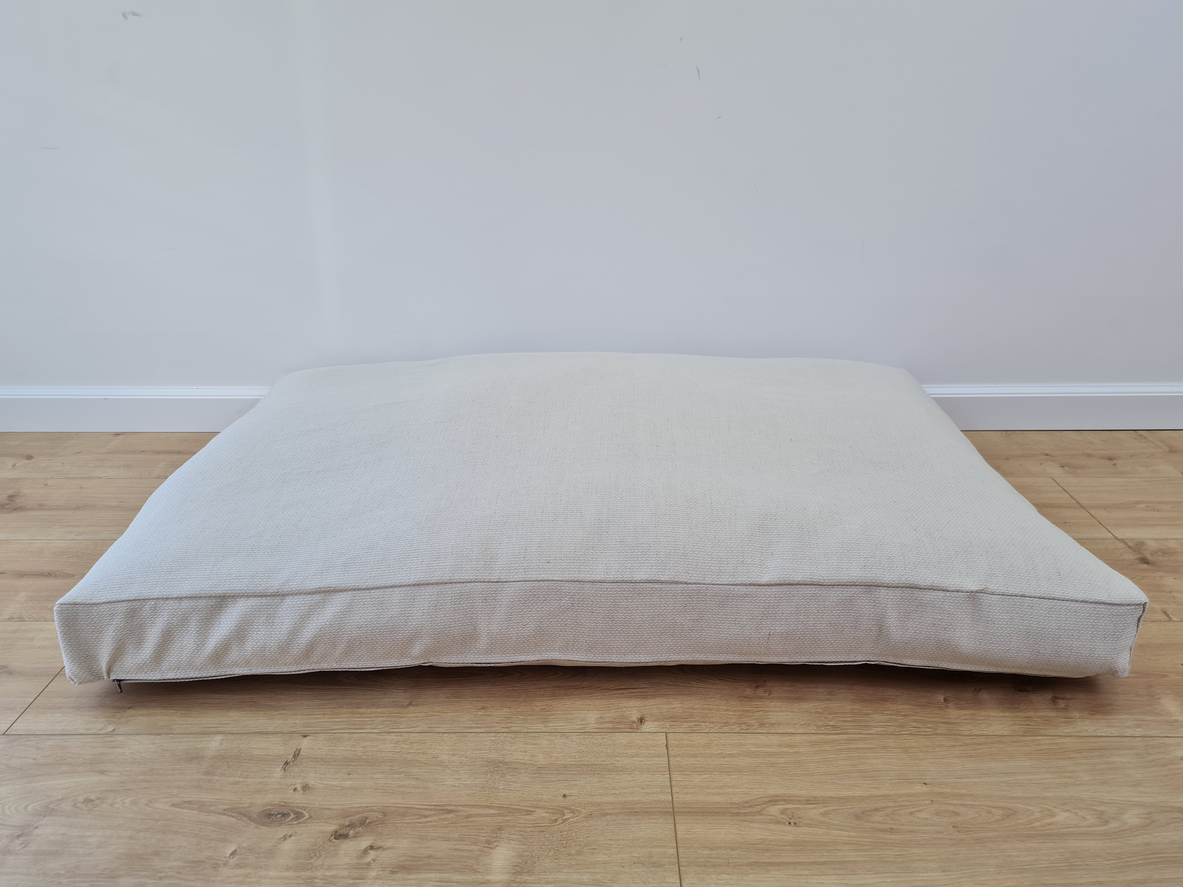 Natural Hemp Pet Mat Pad Cushion Removable Washable Hemp Cover Organic Hemp Fiber Filler in Natural non-dyed Hemp Fabric