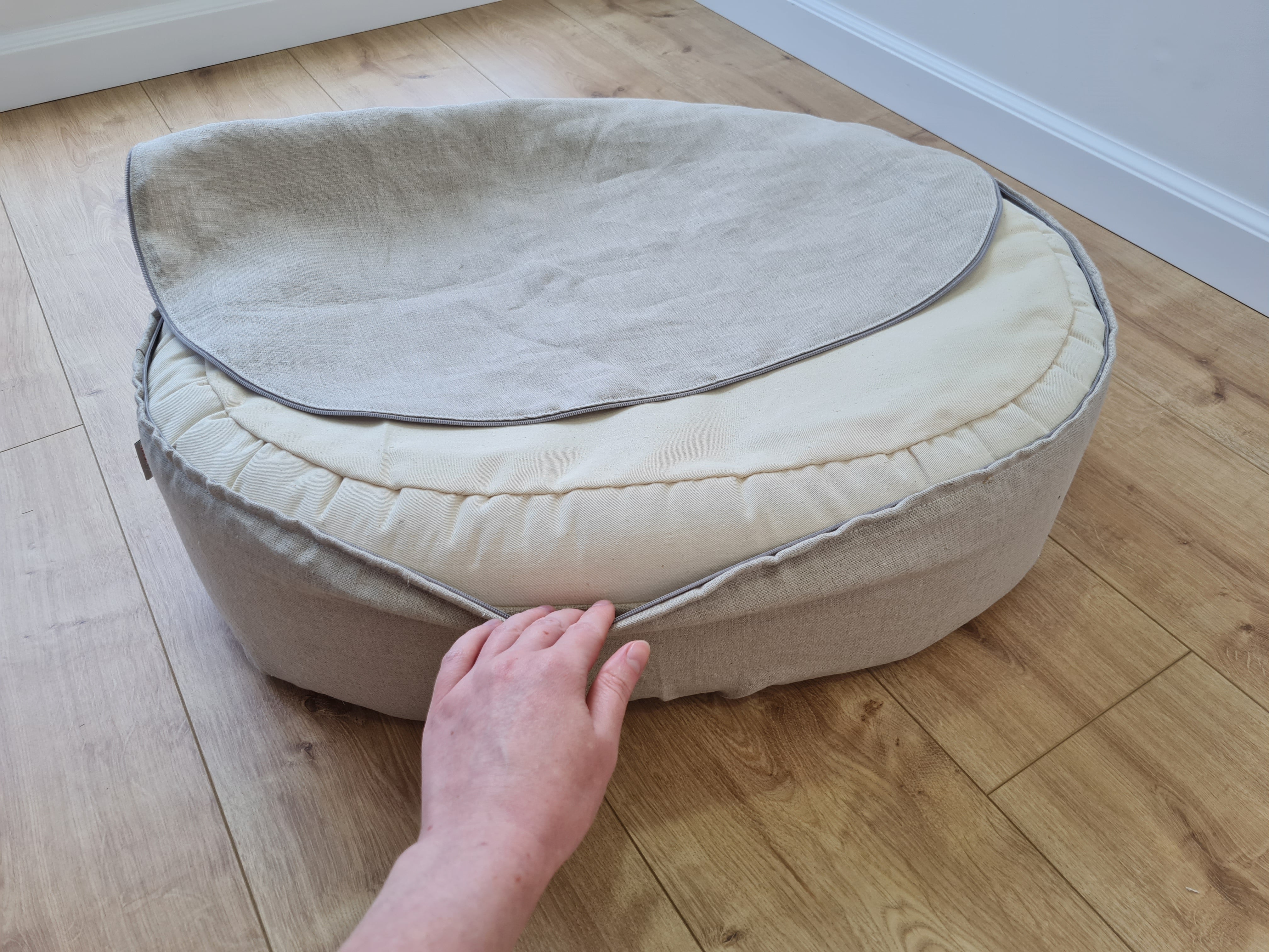 Unique Oval Hemp Linen Pet Bed Cot with Removable Washable Natural Non-dyed Linen Cover Filled Organic Hemp Fiber house eco-friendly Gift