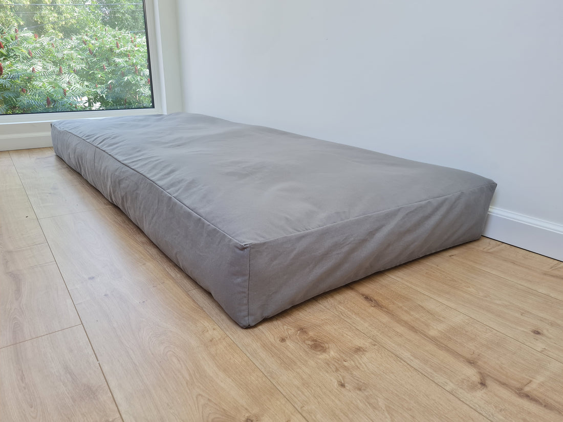 Hemp filled futon 6" thick in natural cotton fabric with Water-repellent cotton cover with zipper