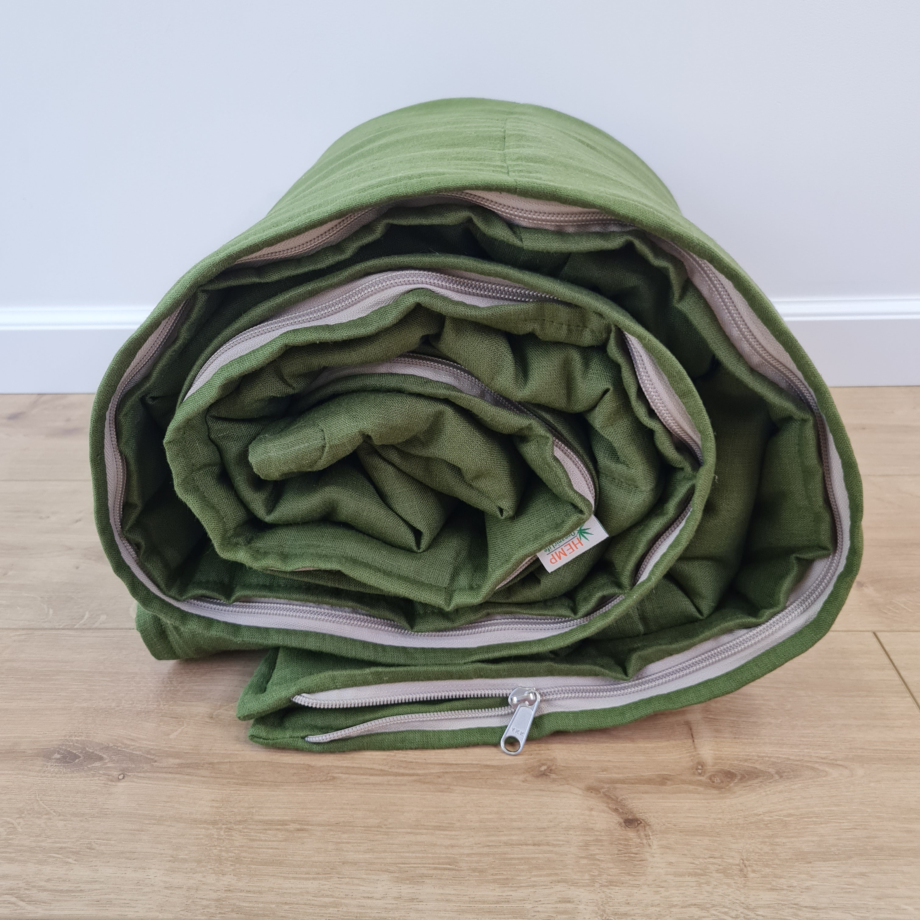 HEMP Sleeping bag "Forest Green" organic hemp fiber filling in natural linen fabric
