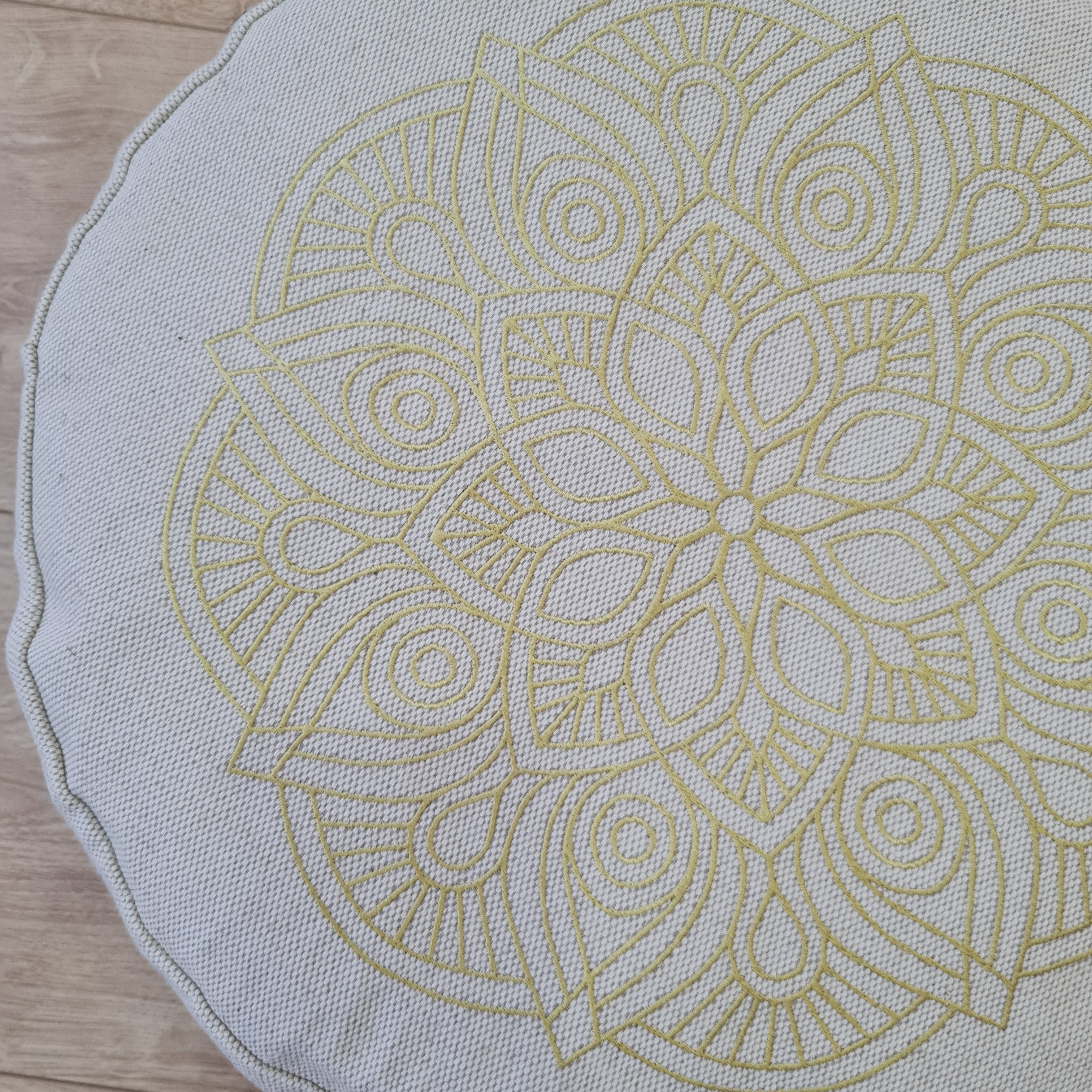 D16.5"x3.15"(42x8cm) Embroidery linen Zafu with cotton linner floor cushion with Buckwheat hulls /Organic Meditation cushion