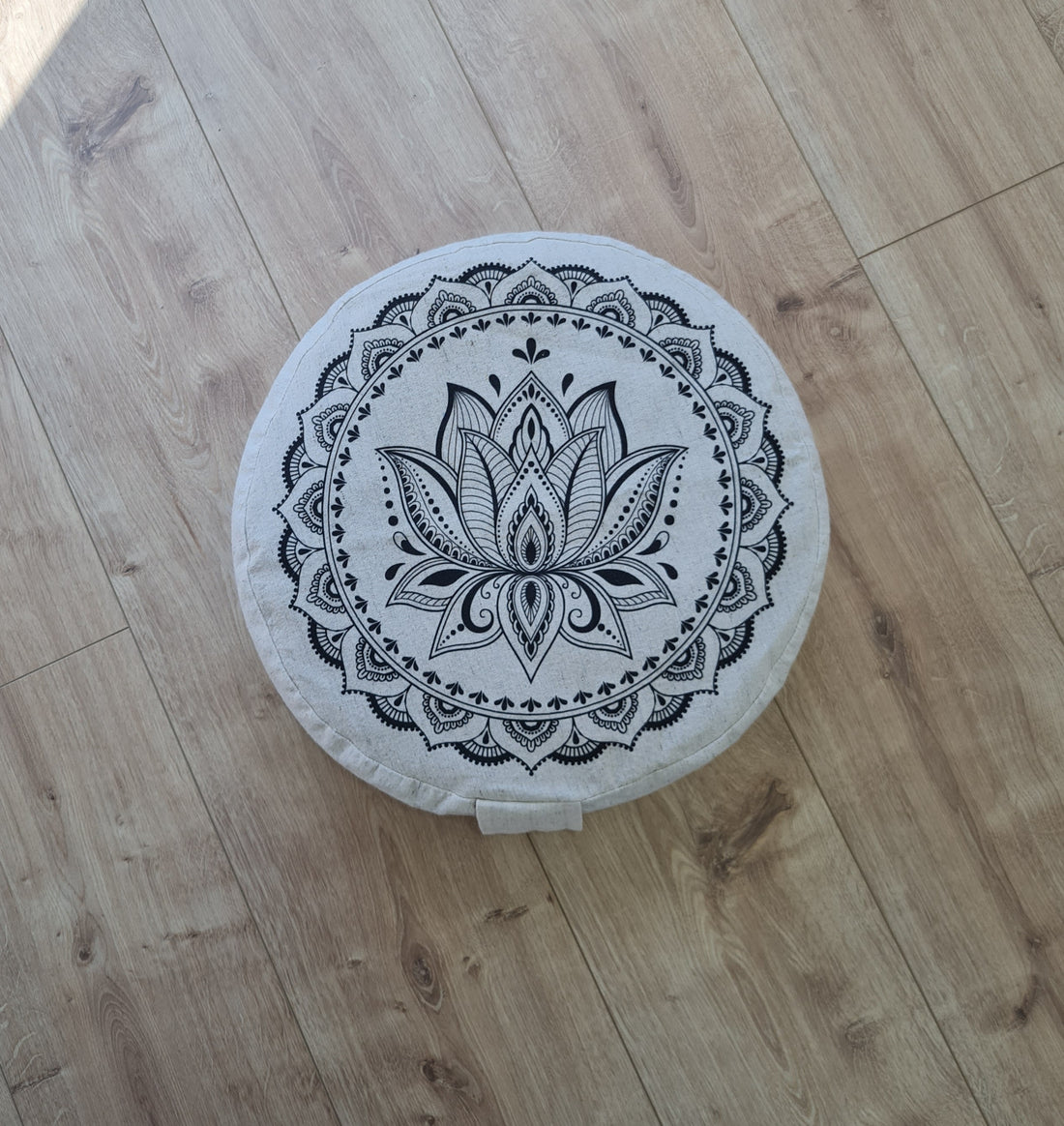 D14"x4.7" (35 x 12 cm) HEMP Zafu floor cushion with Buckwheat hulls with Lotus print /Organic Meditation cushion/ pillow seat/ Yoga