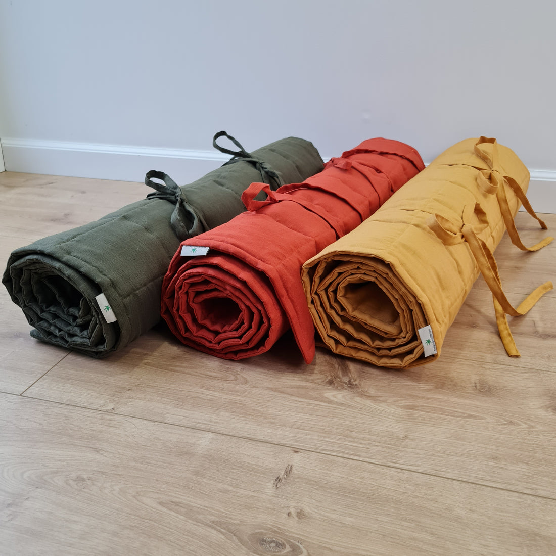 Hemp Yoga mat / Natural organic yoga mat rug/ hemp fiber in linen fabric / for Yoga studio pilates/Meditation / hand made/ Eco friendly