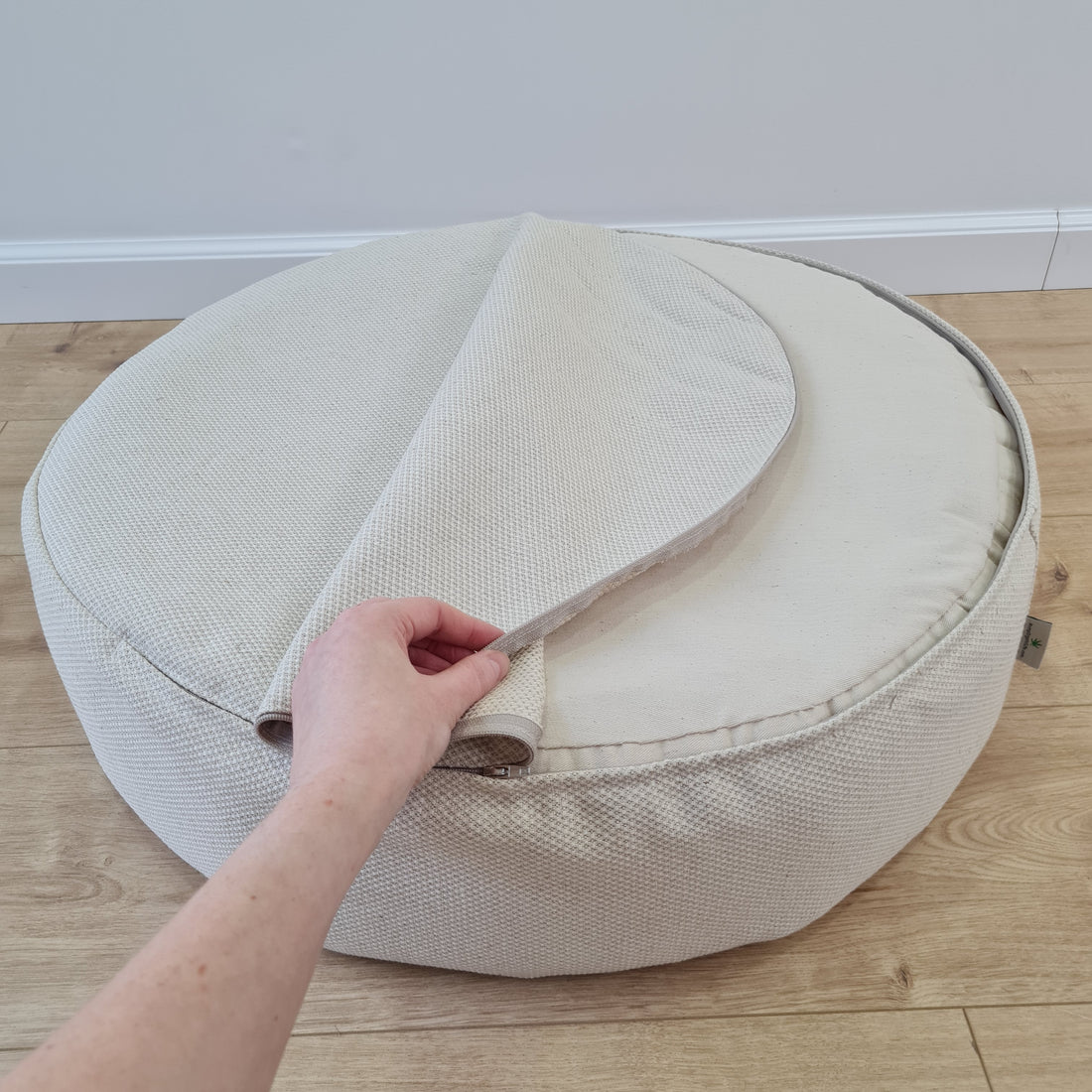 Unique Round Hemp Linen Pet Bed Cot with Removable Washable Natural Non-dyed Linen Cover Filled Organic Hemp Fiber house eco-friendly Gift