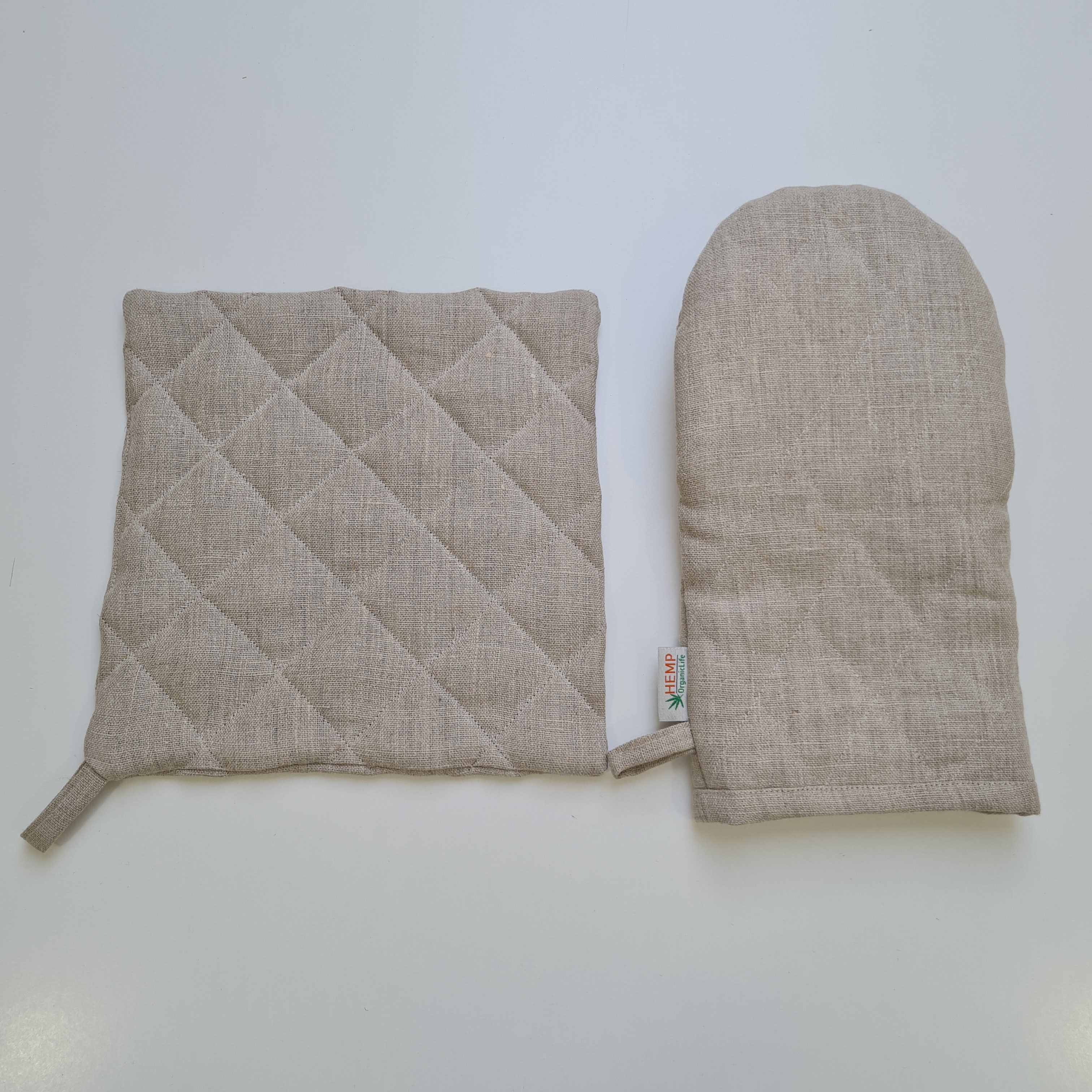 Natural Hemp Linen Oven Mitt and Pot Holder Set. Filled unique organic Hemp fiber filling. Pot holders. kitchen Gloves. Housewarming gift.