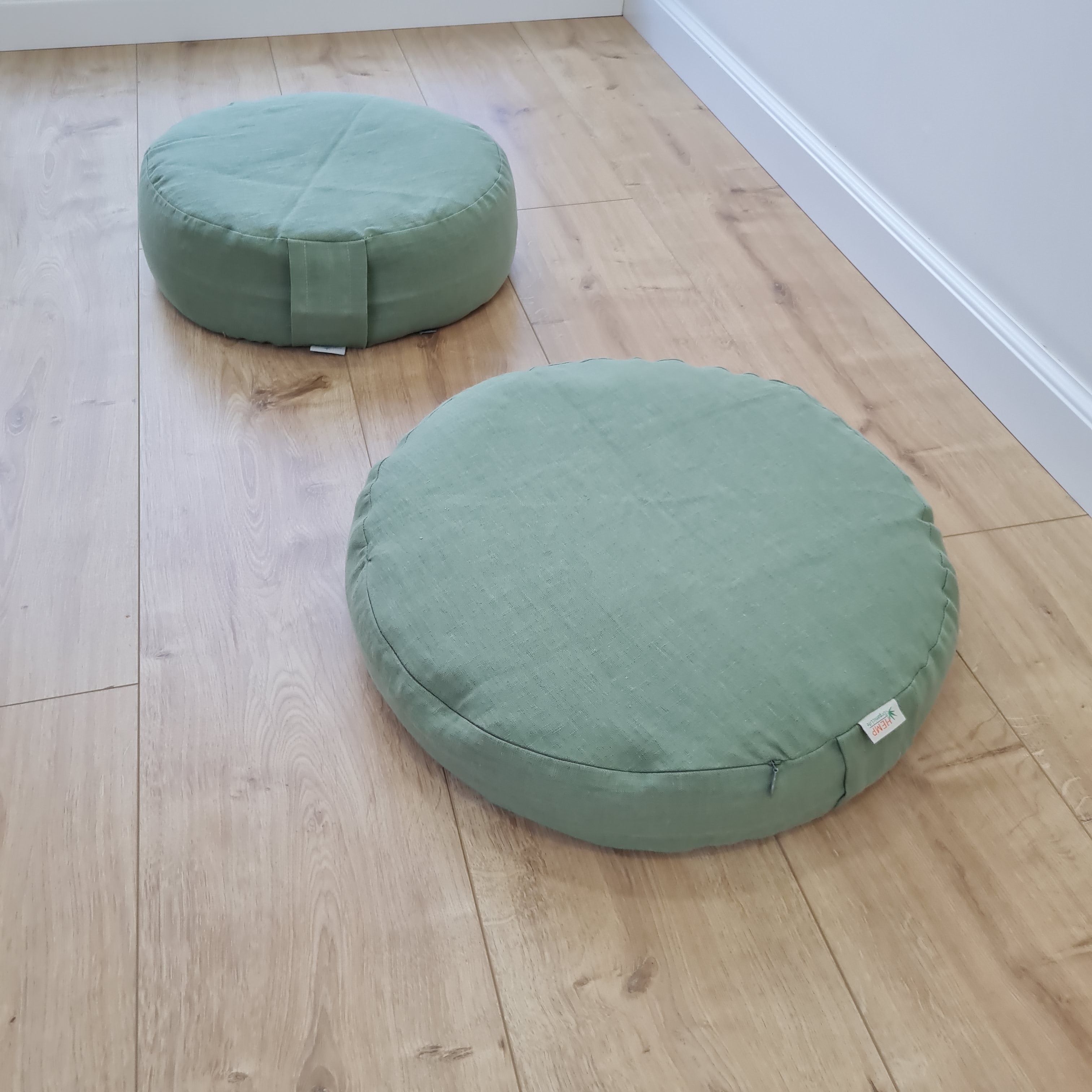 Zafu Linen floor cushion with Buckwheat hulls /Organic Meditation cushion/buckwheat