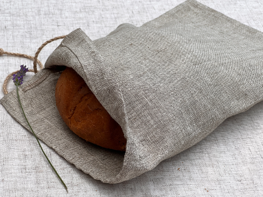 Bread bag in natural non-dyed linen fabric - storage bag / Organic Placemats/ bread serving & storage basket / Organic Tablecloth